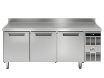 Electrolux Professional BPLER3NU Patisserie Linie 3-türige Kühltheke, 600x400 mm Gitterrost, -2+7°C, AISI 304, mit Aufkantung (Code 728970)