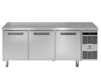 Electrolux Professional BPLEF3NL Patisserie Linie 3-türige Gefriertheke, 600x400 mm Gitterrost, -10-24°C, AISI 304 (Code 728976)