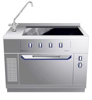 Electrolux Professional MBJHGBK8AO Modulare Großküchengeräteserie thermaline 85 - Vollflächen-Induktionskochfeld auf statischem Elektrobackofen, mit linksseitiger Wassermischbatterie, einseitig bedienbar mit Aufkantung (Code 588451)