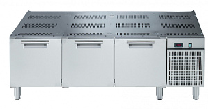 Electrolux Professional E7TTCPCOMKN Modular Cooking Range Line 700XP 3 Door Refrigerated Base (60HZ) (Code 371373)